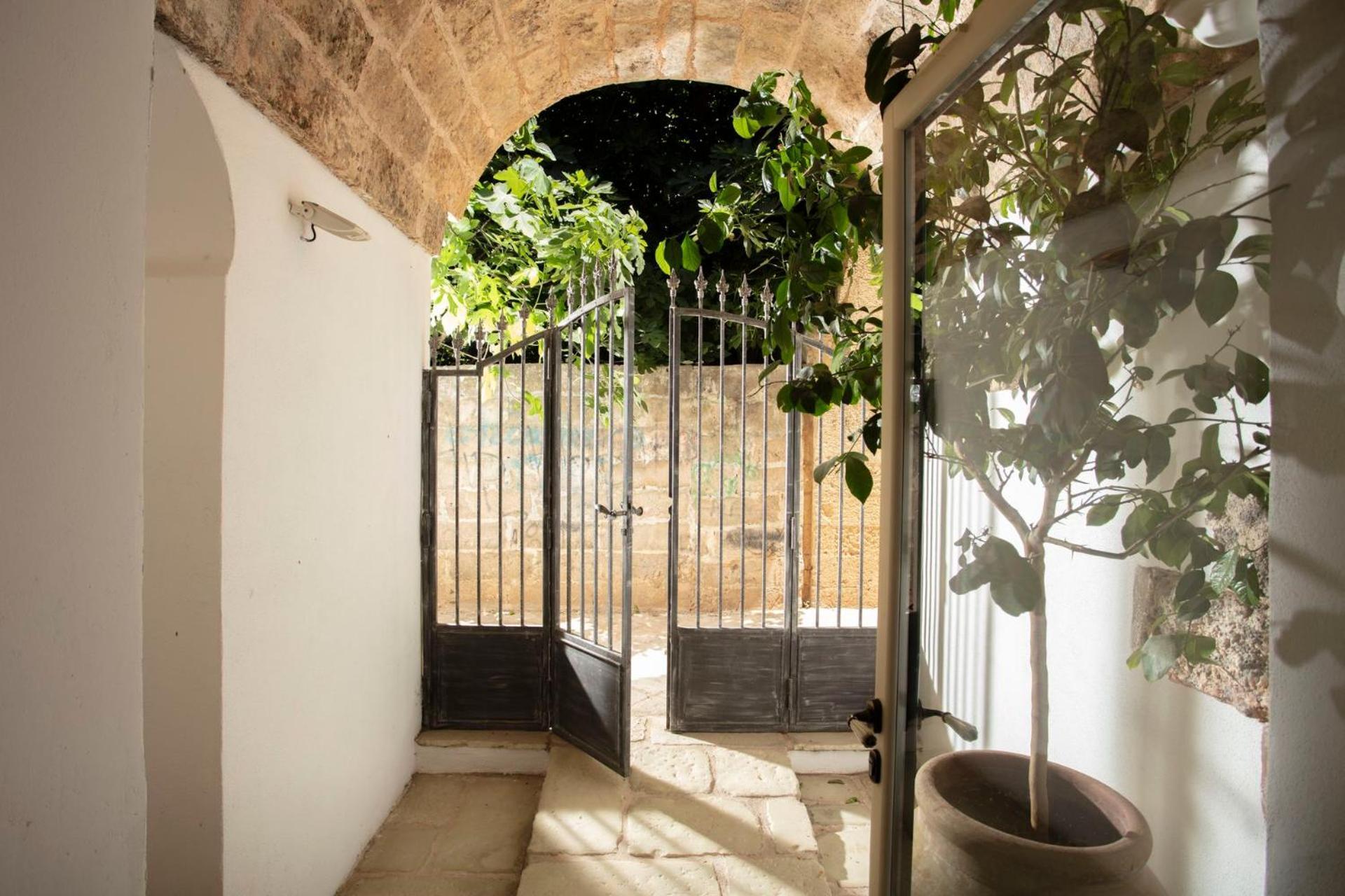 Bed and Breakfast Don Alfonso Dimora D'Epoca Racale Exterior foto